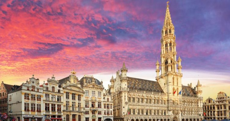 Brüssel - Blick auf den Grand-Place bei Reise und Urlaubsziele