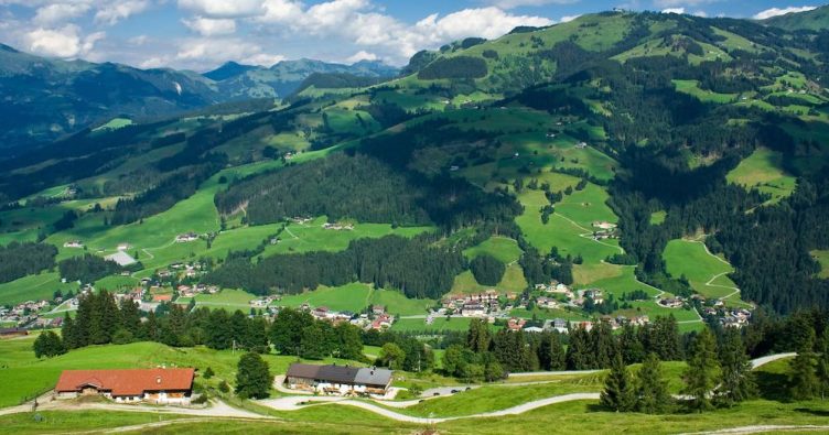Tirol - mit Blick auf den Achensee bei Reise und Urlaubsziele