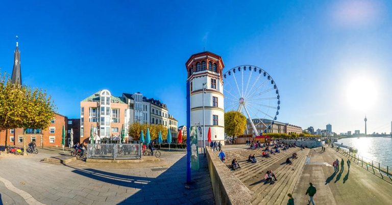 Düsseldorf - Rheinpromenade